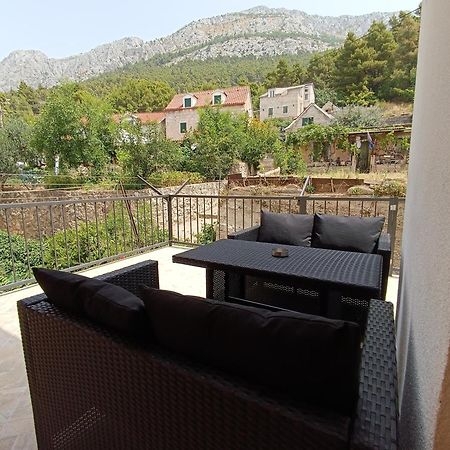 Apartment Ravnice Omis Bagian luar foto