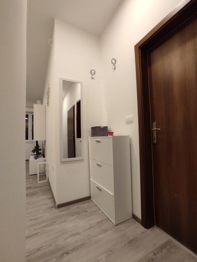 Apartment Ravnice Omis Bagian luar foto