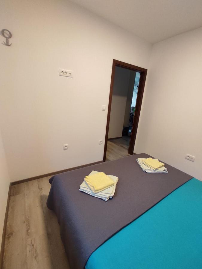 Apartment Ravnice Omis Bagian luar foto