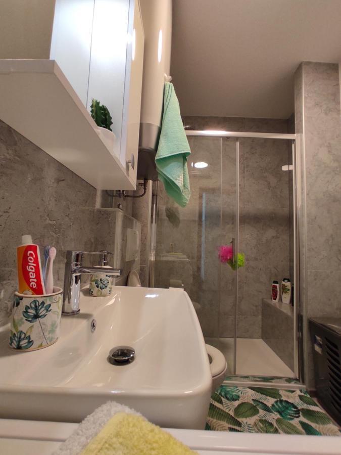 Apartment Ravnice Omis Bagian luar foto