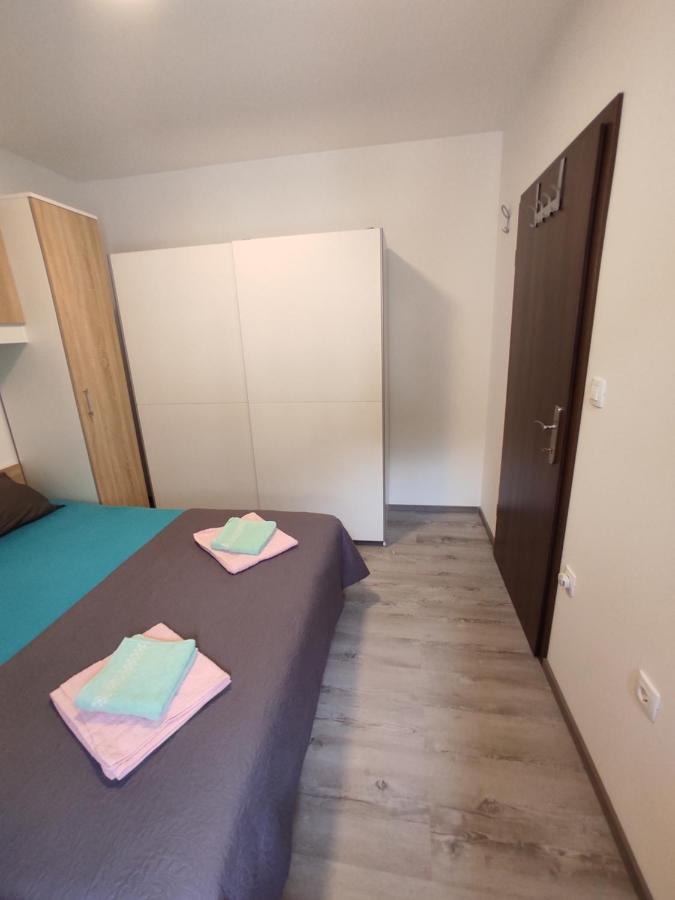 Apartment Ravnice Omis Bagian luar foto